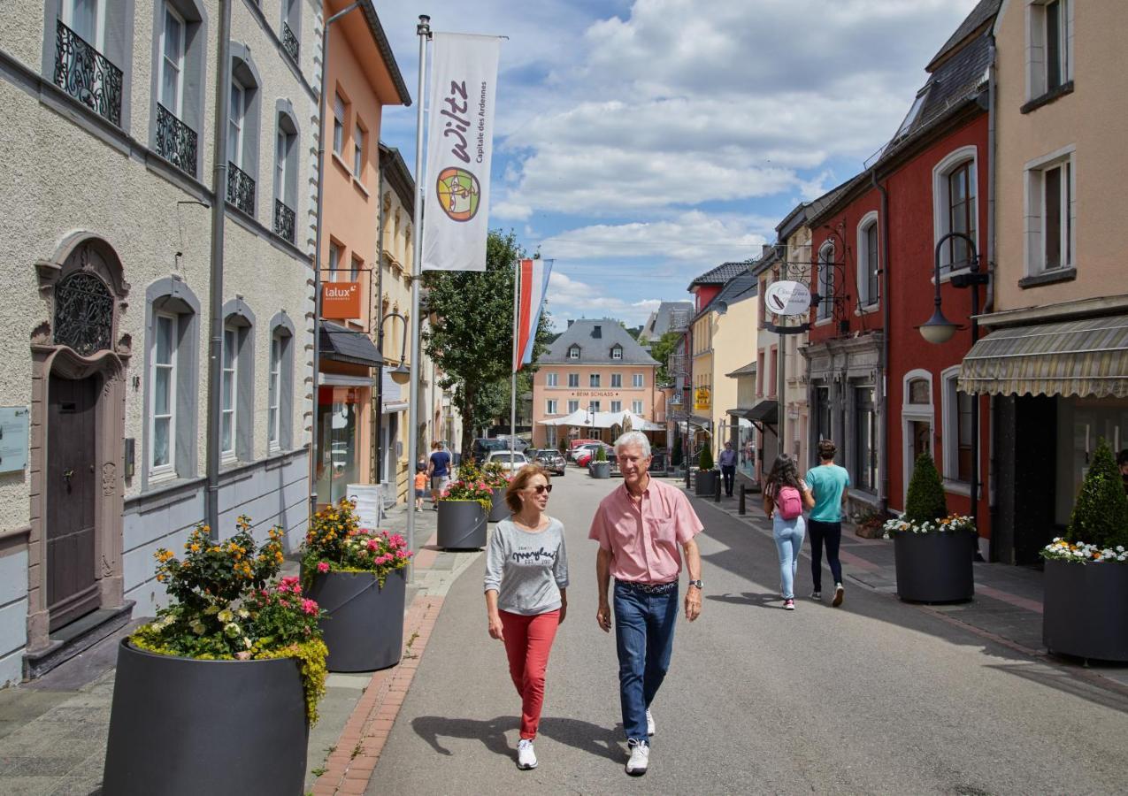 Hotel-Restaurant Beim Schlass Wiltz ภายนอก รูปภาพ