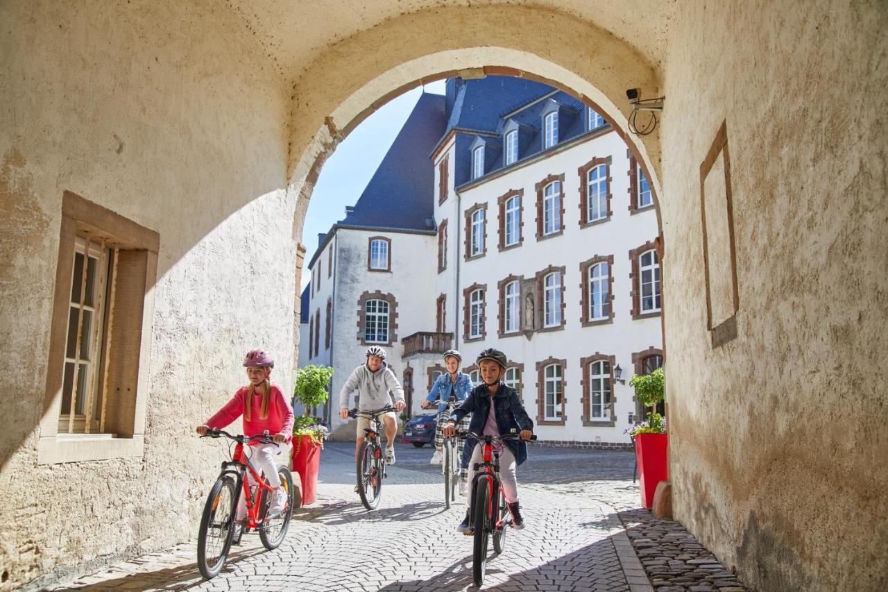 Hotel-Restaurant Beim Schlass Wiltz ภายนอก รูปภาพ