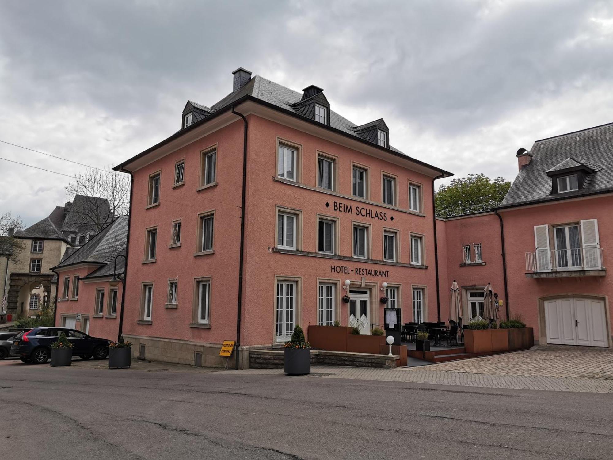 Hotel-Restaurant Beim Schlass Wiltz ภายนอก รูปภาพ