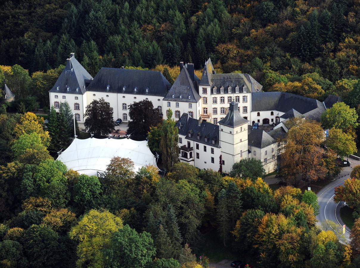 Hotel-Restaurant Beim Schlass Wiltz ภายนอก รูปภาพ